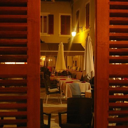 Logis Hotel Le Cheval Noir アルジャントン・シュル・クルーズ エクステリア 写真